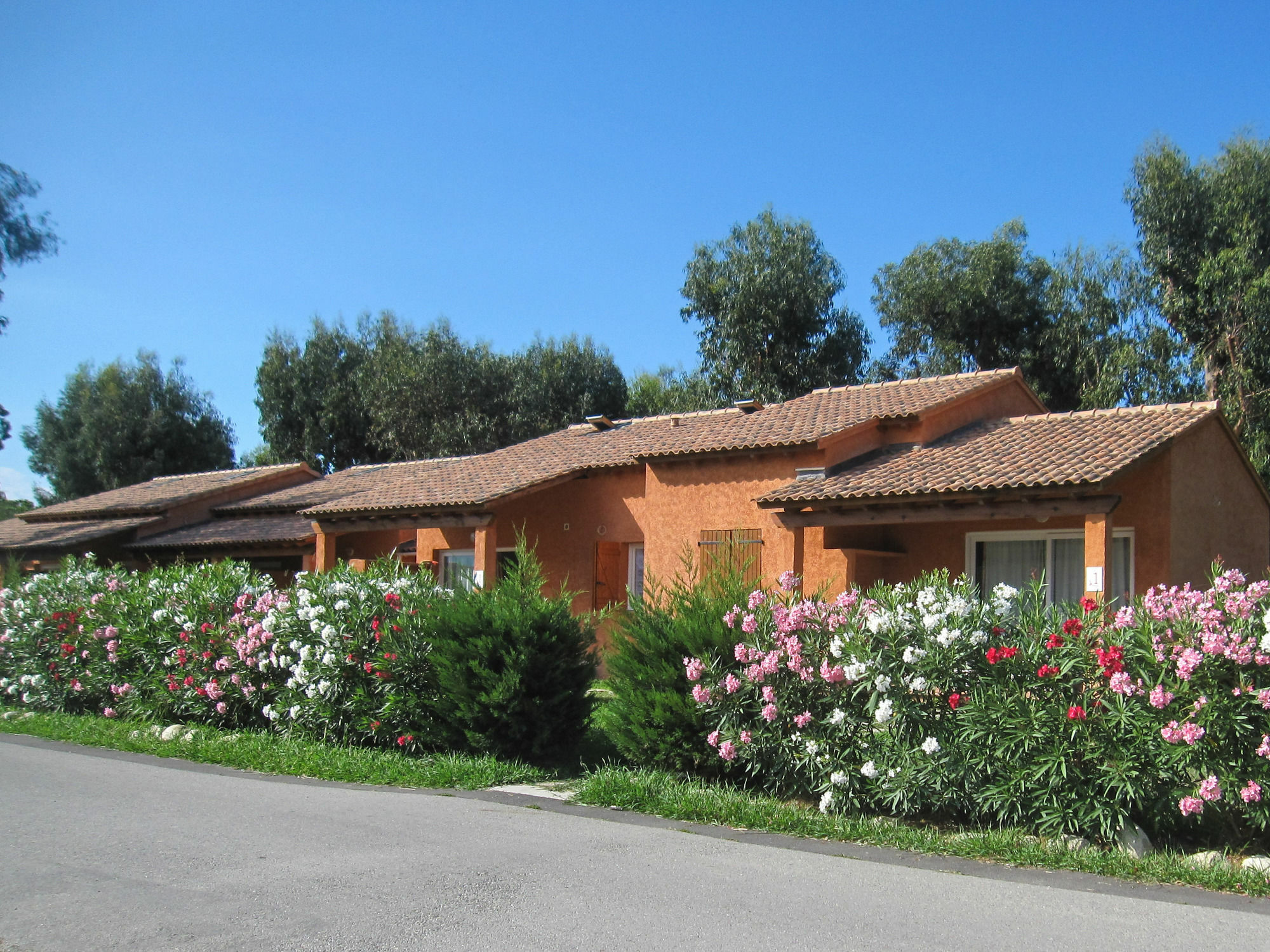 Residence De Tourisme Marina Corsa Ghisonaccia Zewnętrze zdjęcie